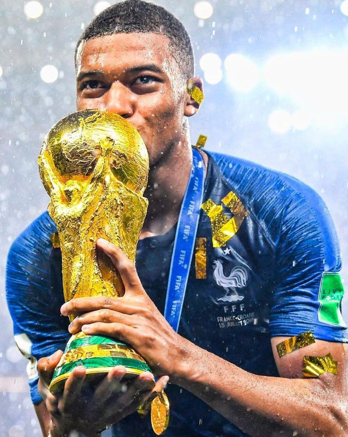 Kylian Mbappé, Menjadi Penerus Messi atau Ronaldo?