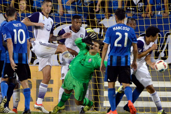 indirect-free-kick-menciptakan-peluang-dari-tendangan-tidak-langsung