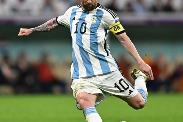 pemain-sepak-bola-yang-jago-dribbling