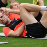 matras-yoga-dalam-latihan-sepak-bola