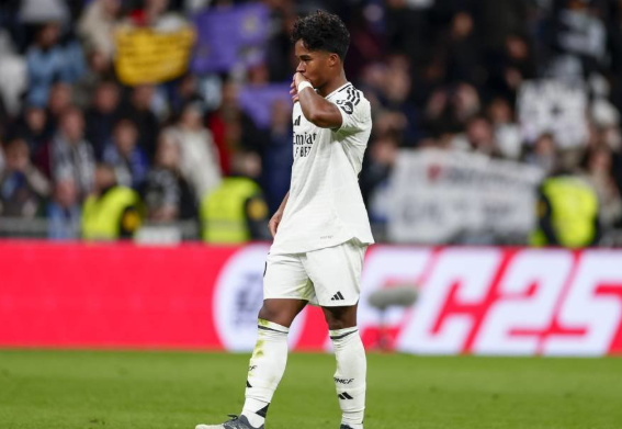 Endrick Dipinjamkan Real Madrid? Rumor Panas