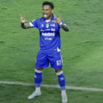 Persib Tetap Kokoh Puncak Klasemen Usai Pekan 20