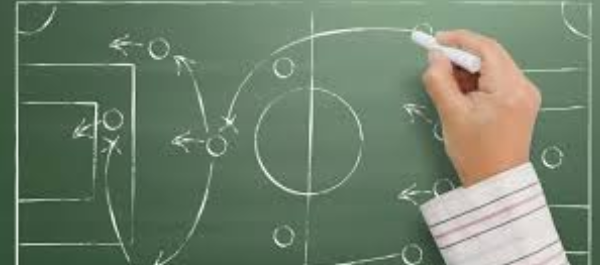 Analisis Taktik Sepakbola Strategi Baru Yang Efektif