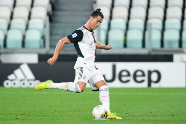 Teknik Dasar Sepak Bola: Panduan Lengkap Pemula dan Atlet